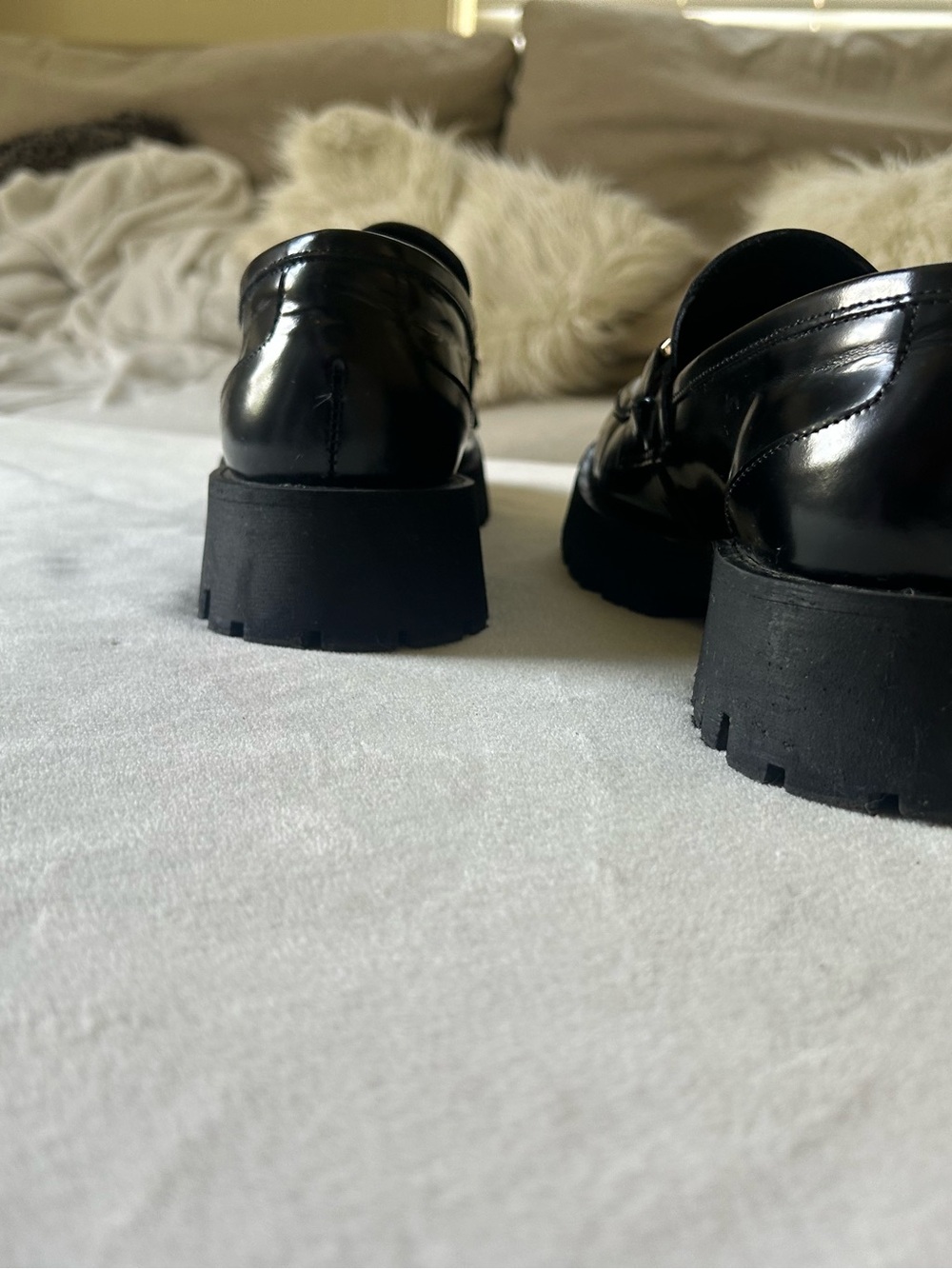 Steve Madden Black Leather Lug Sole Loafers with Gold Horsebit - Picture 5 of 5